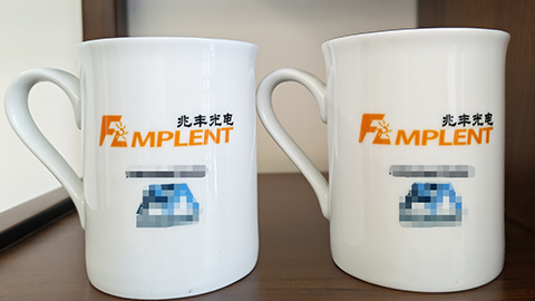 一只马克杯的温度——客户定制礼品见证兆丰光电海外友谊